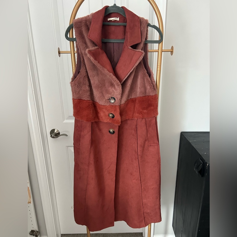 Mystree Brick Red Faux Fur Vest NWOT